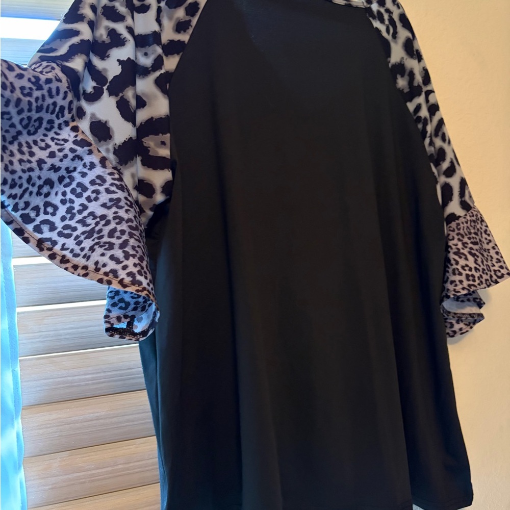 Animal Print Women's Top 2XL - Picture 7 of 8
